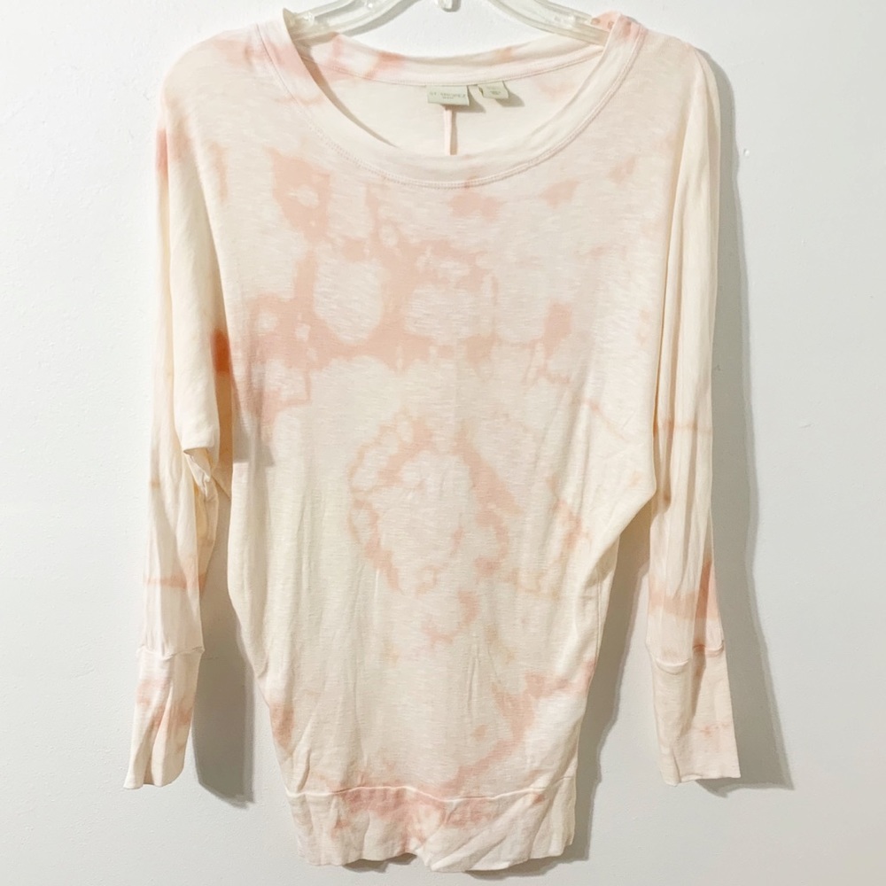 St. Tropez Scoop Neck Reverse Tye Dye Bat Wing Tee